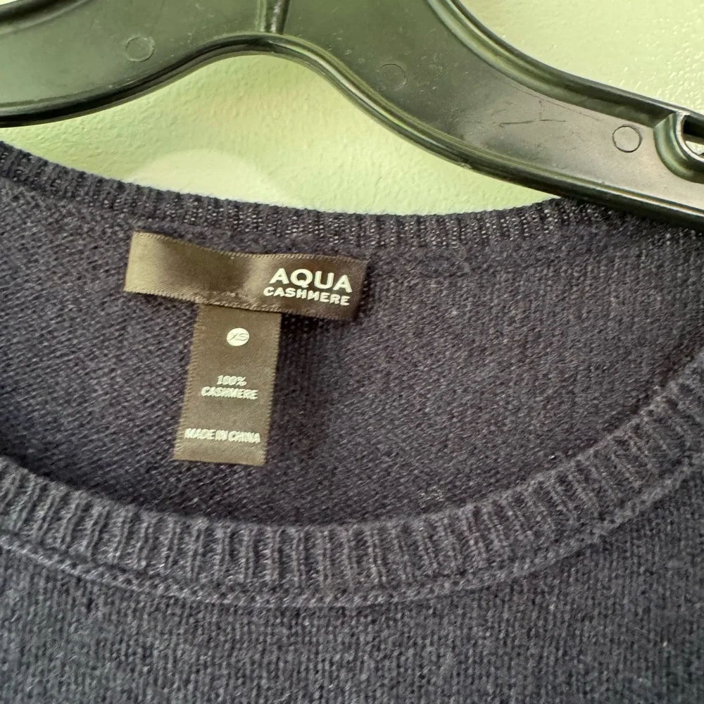 Aqua Cashmere Black and Pink Crew Neck Sweater with Color Block Design